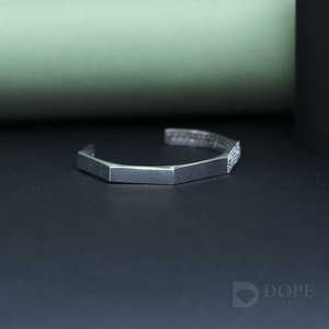 Adorable bracelet rigide en or blanc massif 18 carats avec des diamants cultivés en laboratoire pour hommes, plaqué or au design exclusif pour tous les lieux - Product Image 5