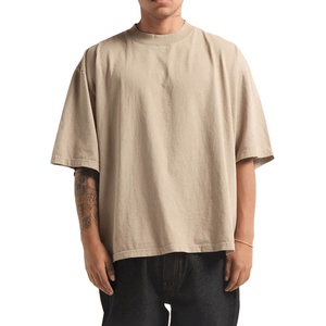 Camiseta Urbana Oversize |   Camiseta de Moda con Diseño de Logotipo Personalizado |   Venta al por Mayor de Ropa Hip Hop 100% Algodón Transpirable y Personalizable - Product Image 1