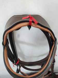 Bride de cheval en cuir / Bride en cuir véritable faite à la main, parfaite pour votre cheval, grossiste en produits équestres, produits personnalisés - Product Image 5