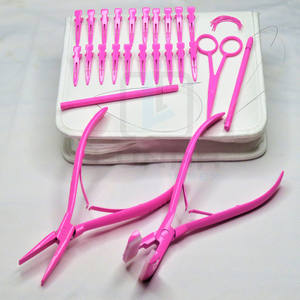 LUNAR ofrece un nuevo kit de herramientas para extensiones de cabello de fabricación en color rosa fuerte con accesorios personalizados - Product Image 2