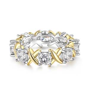 Bague de mariage Jeulia pour femme en argent sterling bicolore entrecroisée avec moissanite taille coussin - Product Image 1