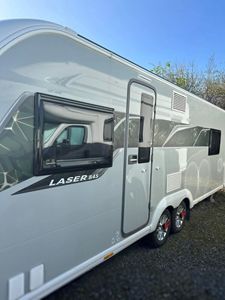 Remolque de viaje tipo camper, mantenido en calidad premium para canales de reventa al por mayor - Product Image 5