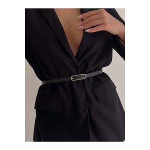 Ceinture fine noire pour femme avec boucle dorée, ceinture pour veste, ceinture pour robe, ceinture pour chemise - NOIR - Product Image 4