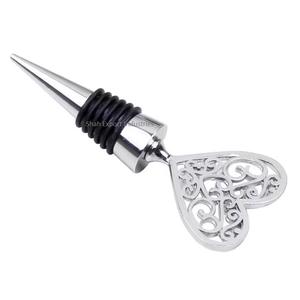 Bouchon de bouteille créatif en métal avec motif cœur argenté pour les fêtes de bar et de club. - Product Image 1