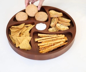 Platos de aperitivos de madera de teca hechos a mano para decoración del hogar y propósitos de regalo en diseños redondos para hogares y decoración modernos - Product Image 3