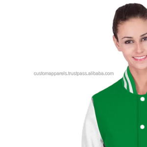 เสื้อแจ็คเก็ตวาร์ซิตี้ผ้าฟลีซปักลายตามสั่งสำหรับผู้หญิง เสื้อเบสบอลผ้าฝ้ายทนทาน ตัวเสื้อแบบ Letterman - Product Image 5