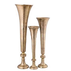 Haute Sur Demande En Aluminium Fleur Vase Personnalisé Fini À La Main Fleur Titulaire Meilleure Qualité Décoratif Fantaisie Fleur Vase - Product Image 3