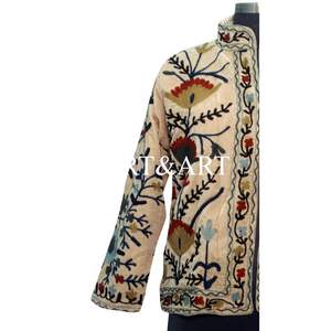 Chaqueta Acolchada de Algodón 100% Ecológica, Bordada a Mano con Diseño Vintage Suzani, Ropa Exterior Étnica Bohemia para Mujer - Product Image 3