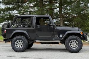 JEEP WRANGLER UNLIMITED 2005 D'OCCASION CÔTÉ GAUCHE/CÔTÉ DROIT - Product Image 4