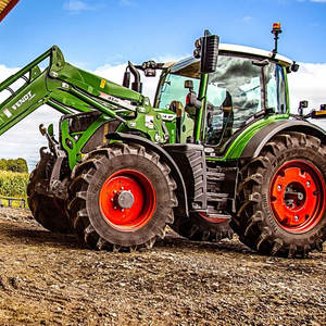 Tractor de cabina 4x4 usado Claas 500 Vario 145 de la mejor calidad con bomba de motor diésel de 4 cilindros de alta productividad y seguridad - Product Image 5