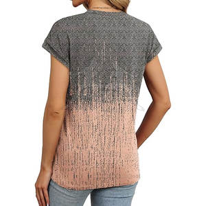 Camiseta ligera con escote redondo y tacto suave para un estilo fácil Camiseta de calle con diseño simple - Product Image 3