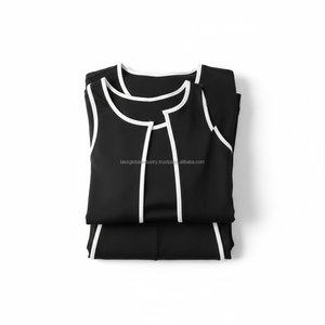 Conjunto de Yoga de 3 Piezas Personalizado OEM para Mujer, Top Corto con Ribete en Contraste, Chaqueta y Leggings de Cintura Alta con Corte Acampanado, Traje Deportivo para Gimnasio y Entrenamiento - Product Image 5