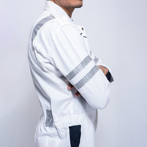 ชุดคลุมทำงานอุตสาหกรรม ตัวเลือกชุดทำงานที่ใช้งานได้จริง ชุดคลุมทำงานสีสันสดใส ดีไซน์สวมใส่สบาย ชุดคลุมทำงานแบบสะท้อนแสง - Product Image 6