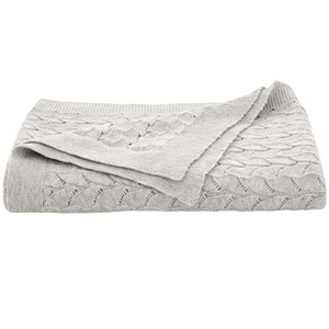 ผ้าห่มผ้าคอตตอนผ้าถักสไตล์แจ็คการ์ดและปักลายโซฟาหรูหราสีขาว - Product Image 1