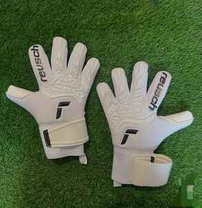 Gants professionnels en cuir tous temps de haute qualité pour hommes femmes Latex de contact allemand respirant injecté pour les gardiens de but - Product Image 5