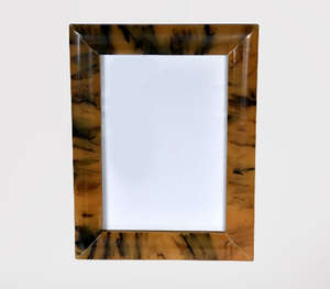 Marco de Fotos Hecho a Mano con Cuerno de Osso y MDF para Decoración de Mesa, Único y Personalizable - Product Image 1