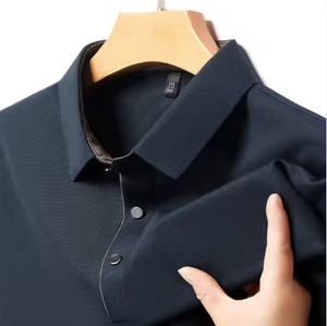 Camiseta de Verano para Hombre, Estilo Casual de Negocios, 100% Poliéster, Cuello en V, Manga Corta, 180 Gramos, Sin Costuras, Cómoda y de Secado Rápido - Product Image 2