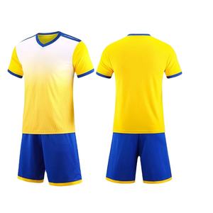Ensemble de maillot de football à manches courtes pour hommes de haute qualité Nom personnalisé Numéro Bleu Uniforme de football pour adultes pour garçons Conception personnalisée - Product Image 3