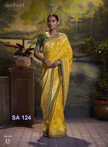 Dernier designer Pure Dola Silk avec bordure en dentelle fantaisie et broderie Worked Blouse saree - Product Image 3