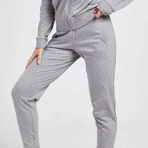 Nuevo y elegante chándal con logotipo personalizado, Tops cortos con hombros caídos, sudaderas con capucha y chándal para correr, conjunto de 2 piezas, chándales para mujer - Product Image 5