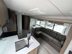 Nuevo 2025 Forest River Wildwood 31KQBTS RV, caravana, remolque de camping, estándares, proveedor mayorista a granel - Product Image 2