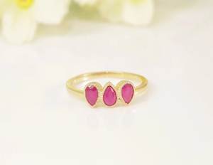 Joyería fina de Plata de Ley 925, oro de 18 quilates, anillo de tres piedras con corte de pera relleno de vidrio de rubí único, dedos de fiesta de compromiso de boda - Product Image 4