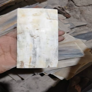 Échelles de manche de couteau en matériau organique poli de haute qualité de qualité supérieure taille personnalisable adaptée à la fabrication de couteaux beaux naturels - Product Image 2