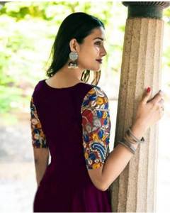 เสื้อเคอร์ติผ้าฝ้ายผสมมีสไตล์พร้อมพิมพ์ลายกาลามาริสำหรับผู้หญิงชุดประจำชาติสุดหรูเหมาะสำหรับใส่ในออฟฟิศทุกวันและโอกาส - Product Image 3