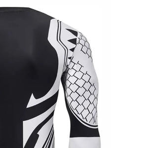 Rashguards ropa deportiva transpirable personalizada para hombres y mujeres al por mayor protectores de erupción sublimados hechos a medida - Product Image 4