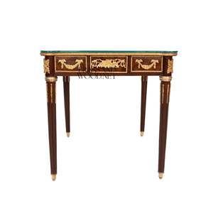 Table d'appoint carrée en bois de luxe avec incrustation florale en marqueterie et guirlandes en laiton doré antique pour une décoration classique de salon - Product Image 4