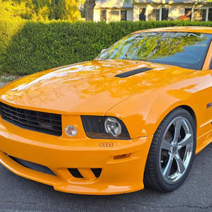 Ford Mustang Saleen S281 2007 Usado, Coupé Supercargado, 28600 Millas, Transmisión Manual de 5 Velocidades, Motor V8 Supercargado de 465 hp, Color Naranja - Product Image 1