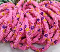 Bracelets à pampilles roses pour enfants, perles japonaises/verre, longueur flexible, motif géométrique romantique, faits à la main au Népal
