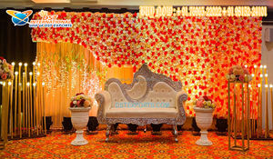 Elegante conjunto de sofás italianos de respaldo bajo para escenario de bodas, sofá italiano con acabado dorado para escenario, conjunto de sofás para bodas indias, EE. UU. - Product Image 2