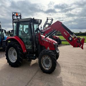 รถตัก MASSEY FERGUSON คุณภาพพรีเมียม สำหรับงานหนัก ซื้อเลย ทนทานแข็งแรง - Product Image 3