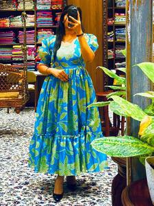 Une robe longue d'été parfaite avec imprimé floral - Product Image 4