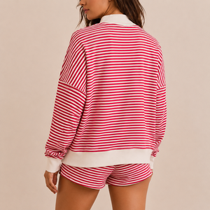 Completo Sportivo da Donna Personalizzato con Blocchi di Colore, Ricamo a Patch, Collo Alto a Righe, Felpa e Pantaloncini - Product Image 2