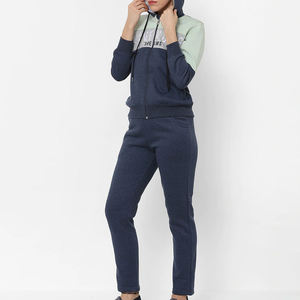 Conjunto de chándal de mujer con logotipo personalizado de alta calidad Nueva llegada Ropa de entrenamiento transpirable Color sólido para invierno - Product Image 4