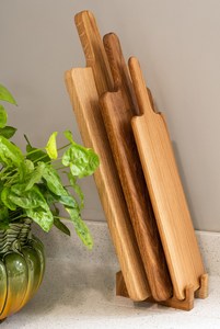 Planche à découper moderne en bois massif, écologique, avec finition haute brillance et poignée pour droitier - Product Image 5