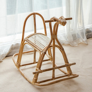 Caballo balancín de ratán ecológico al por mayor para bebés, niños pequeños y niños-Pony balancín de bastón hecho a mano para parques infantiles - Product Image 2