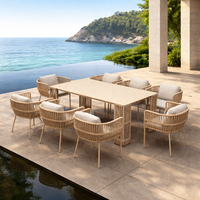 Ensemble de salle à manger d'extérieur en aluminium et corde tressée résistant aux intempéries, mobilier de patio pour hôtels et complexes hôteliers, personnalisable en usine