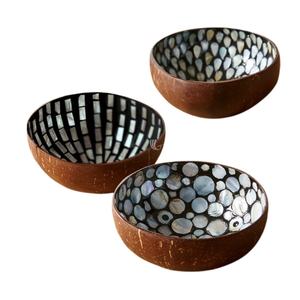 ชุดชามเปลือกมะพร้าวทำมือประดับมุกพร้อมช้อน ผลิตในเวียดนาม รับผลิตแบบ OEM ODM ขายส่งจำนวนมาก - Product Image 1