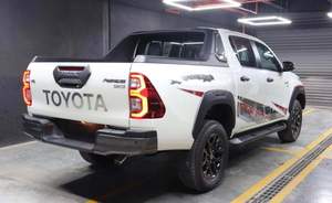 TOYOTA HILUX - Product Image 5