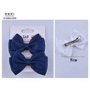 Pinzas de pelo de satén de Navidad y dibujos animados hechas a mano para niñas 5cm BOW con Clip Bonito y dulce hecho a mano en poliéster 12u/c - Product Image 1