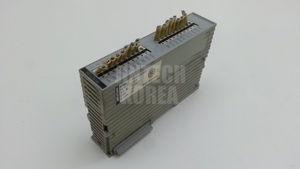 20253) [ใช้] Yamatake RY5016S0000 PLC Pac & ทุ่มเทคอนโทรลเลอร์ - Product Image 3