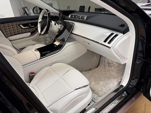 Mercedes-Maybach S680 4MATIC Sedán 2023 en Excelente Estado - Product Image 6