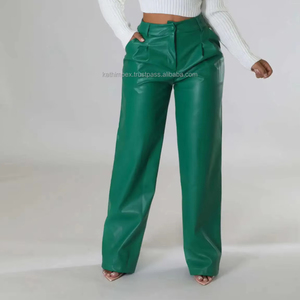 Pantalon pour femme, taille mi-haute, en similicuir vert, coupe skinny, devant plat, jambe large, longueur totale, écologique, chic décontracté, fermeture à boutons - Product Image 1