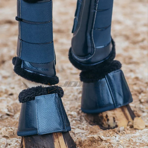 Botas impermeables de campana de caballo en cuero de PU con construcción duradera y forro de poliéster de peluche perfecto para la participación en el entrenamiento - Product Image 2