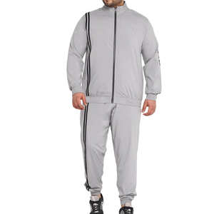 Conjunto Deportivo para Hombre, Ropa para Correr y Trotar, Poliéster Premium de Secado Rápido y Absorción de Humedad, Personalización OEM/ODM Disponible - Product Image 4