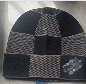 Chapeau en laine tricotée de luxe, réversible, multifonctionnel, chaud, à motif jacquard pour l'automne et l'hiver. - Product Image 6