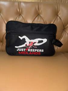 Sac d'équipement de gardien de but professionnel de haute qualité PVC 30-40L Duffle d'entraînement de football durable Compartiments secs humides Service OEM - Product Image 3